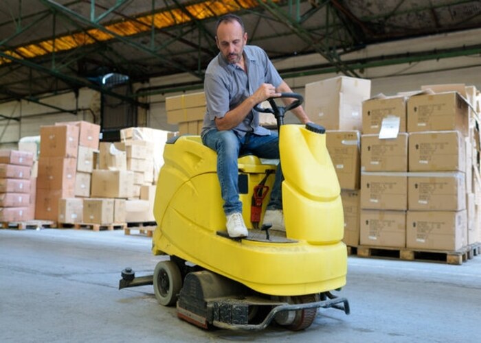 nettoyage sol entrepot autolaveuse